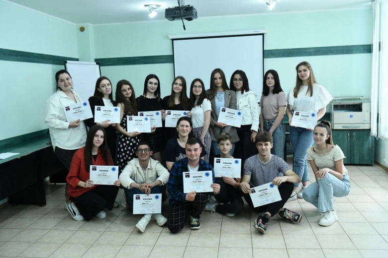 Membrii CRT și-au depus mandatul de consilier