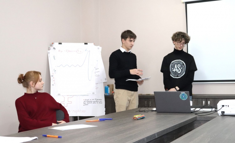 Egalitatea de gen, o prioritate pentru tineri