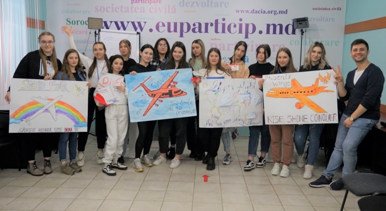 Lider în social-media și antreprenoriat