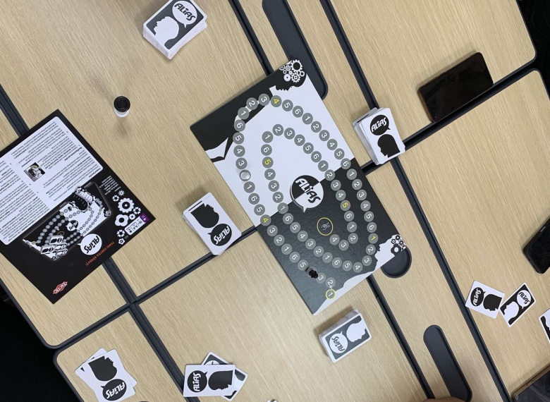 Explorând stereotipurile de gen prin joc