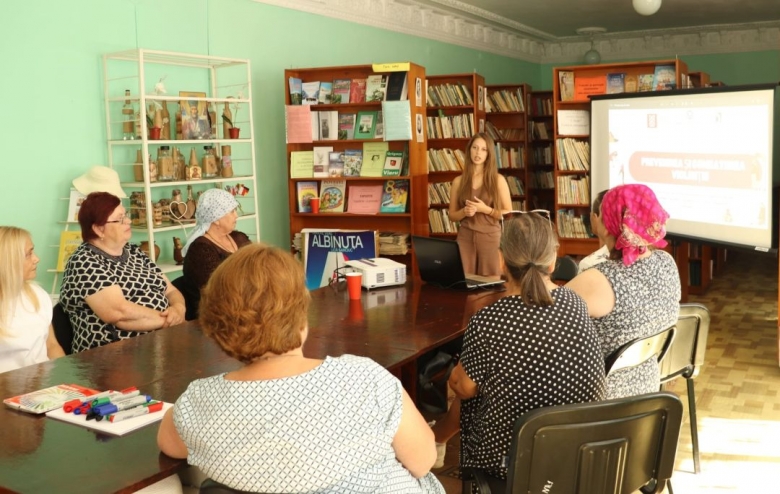 Prevenirea violenței, subiect central al întâlnirii cu femeile din Racovăț