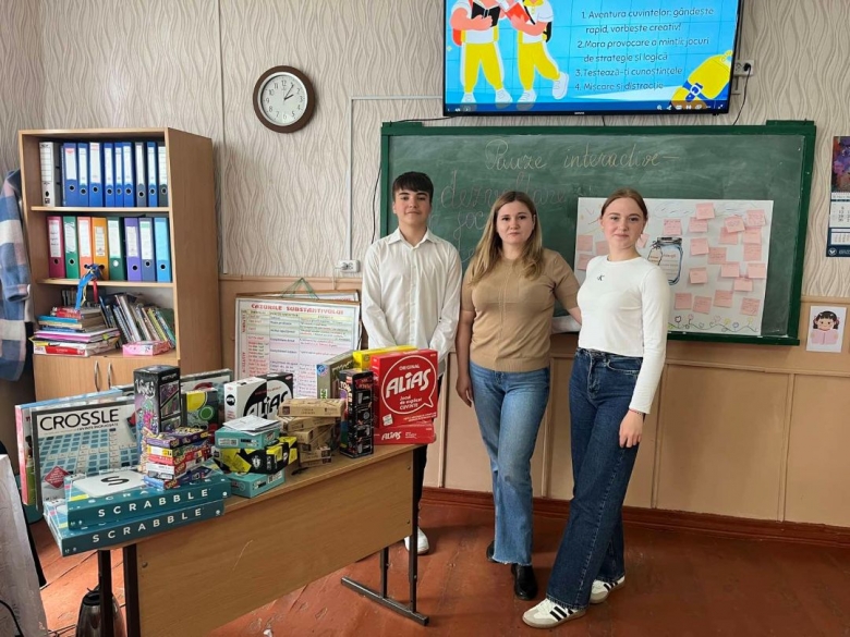 Elevii din Zastînca au transformat pauzele în momente de interacțiune și dezvoltare personală