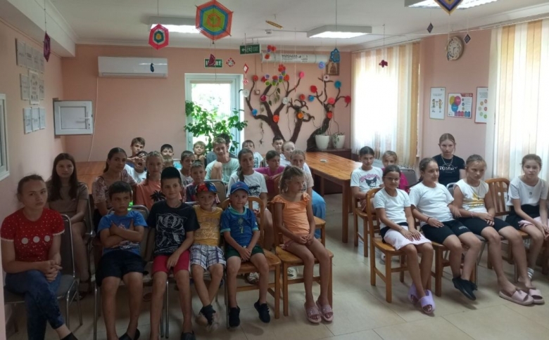 De la povești la curaj – cum tinerii din Cosăuți au învățat să se descopere