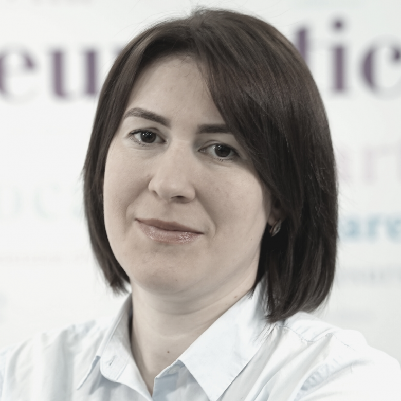  Stela Babici - Președintă